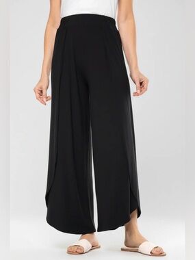 Coolibar Women's Lynsu Wide Leg Pants with Overlap Detail | Black ModuriTM Fabri
